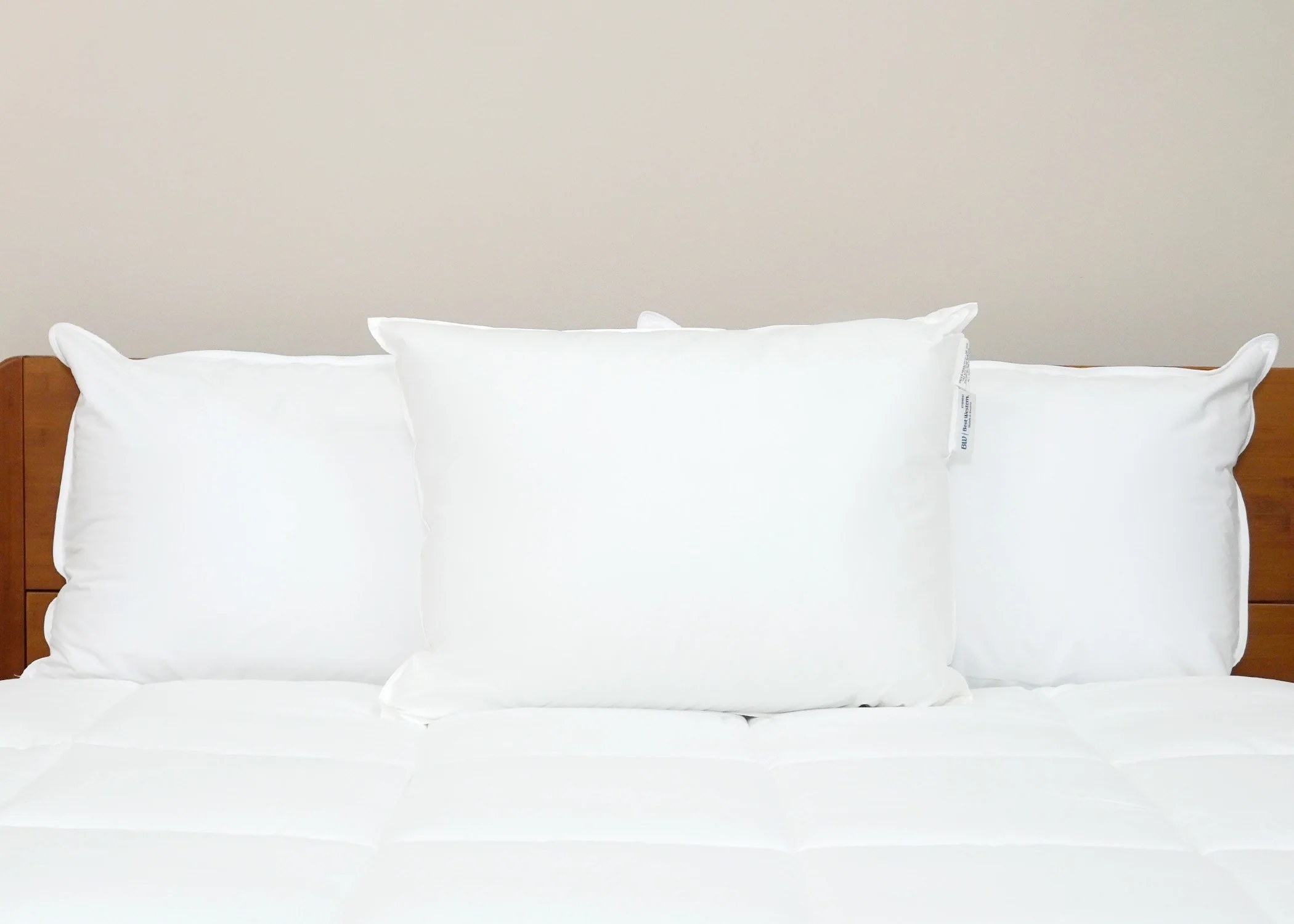 Best Western® Everest Pillow | Soft Polyester Pillow - Image 7