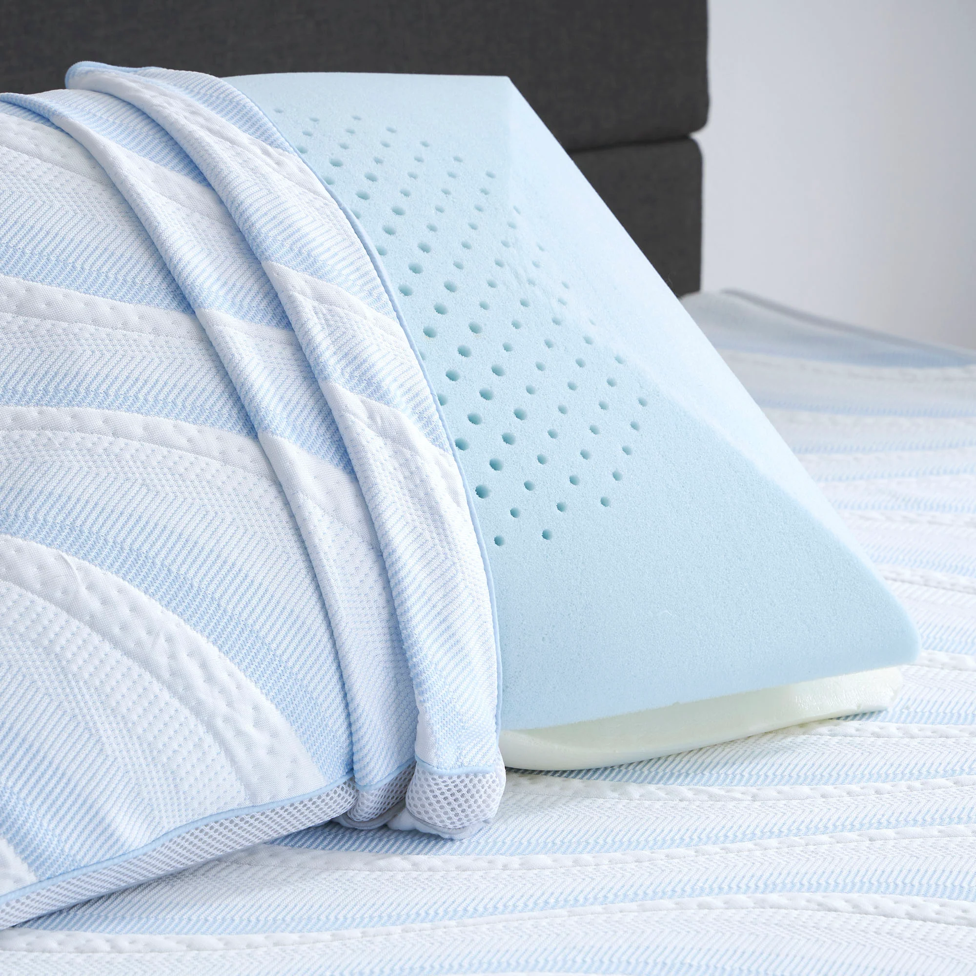 Comfort Tech Dual Comfort Foam Pillow - Image 5