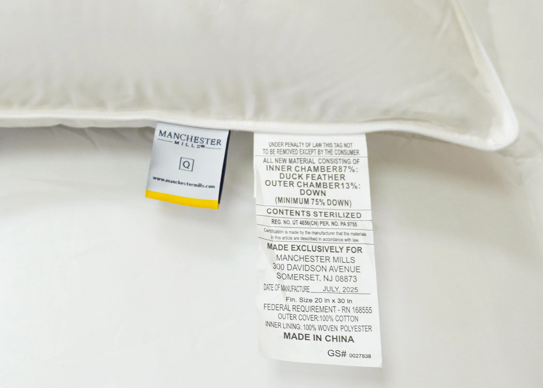 Down Dreams Classic Soft Pillow, Featured at Many Hotels - Image 4