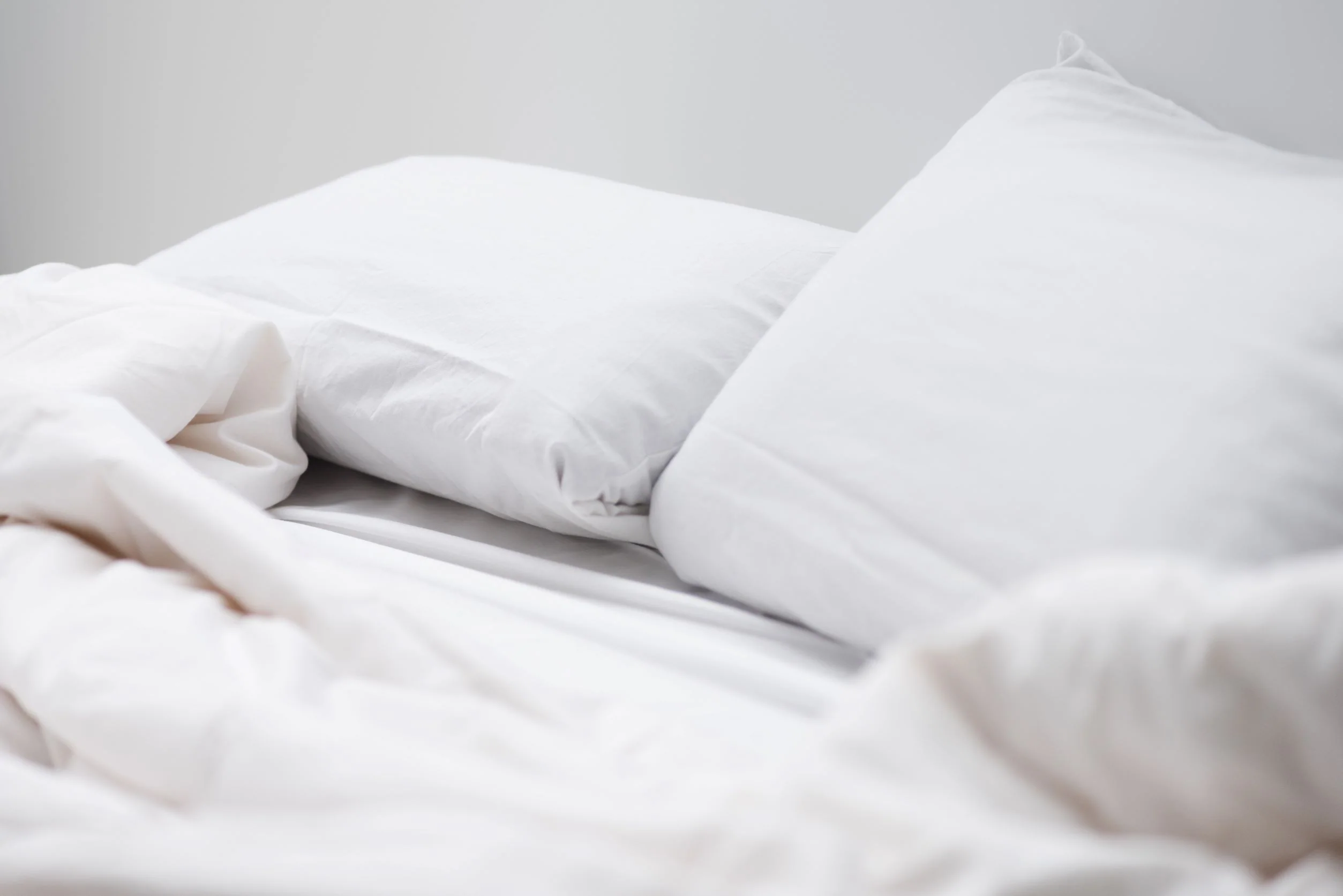 Downlite Spira® Cluster Down Alternative Pillow | Medium Support - Image 3
