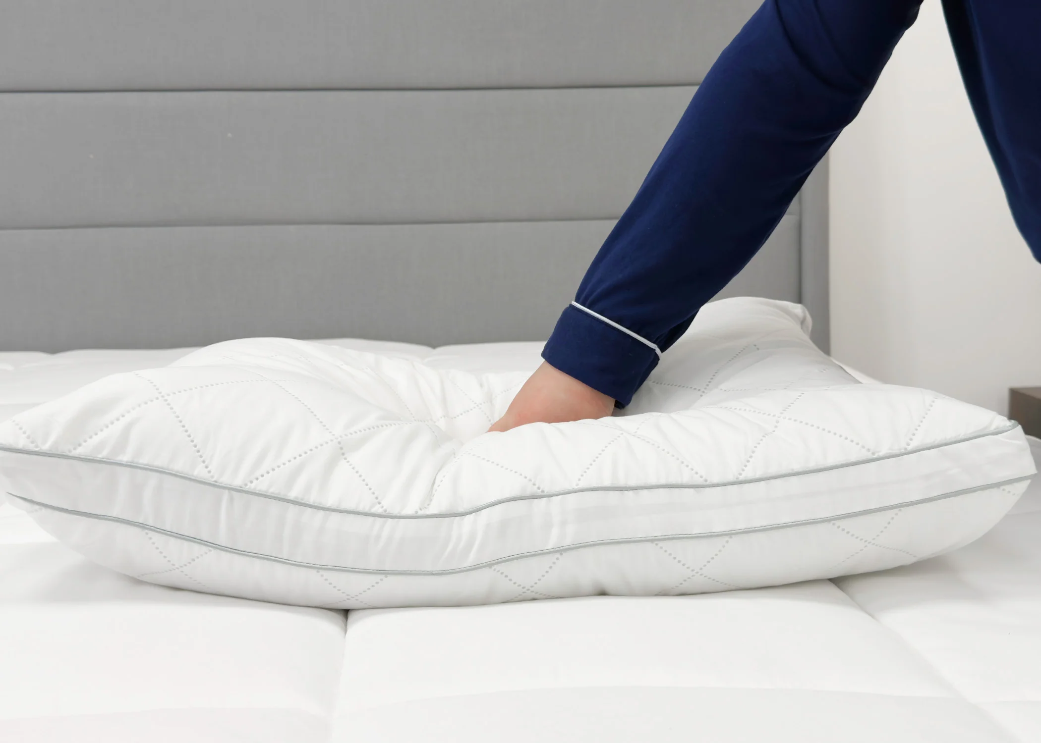 Envirosleep Diamond Support Gel Fiber Fill Pillow | Medium Support - Image 5