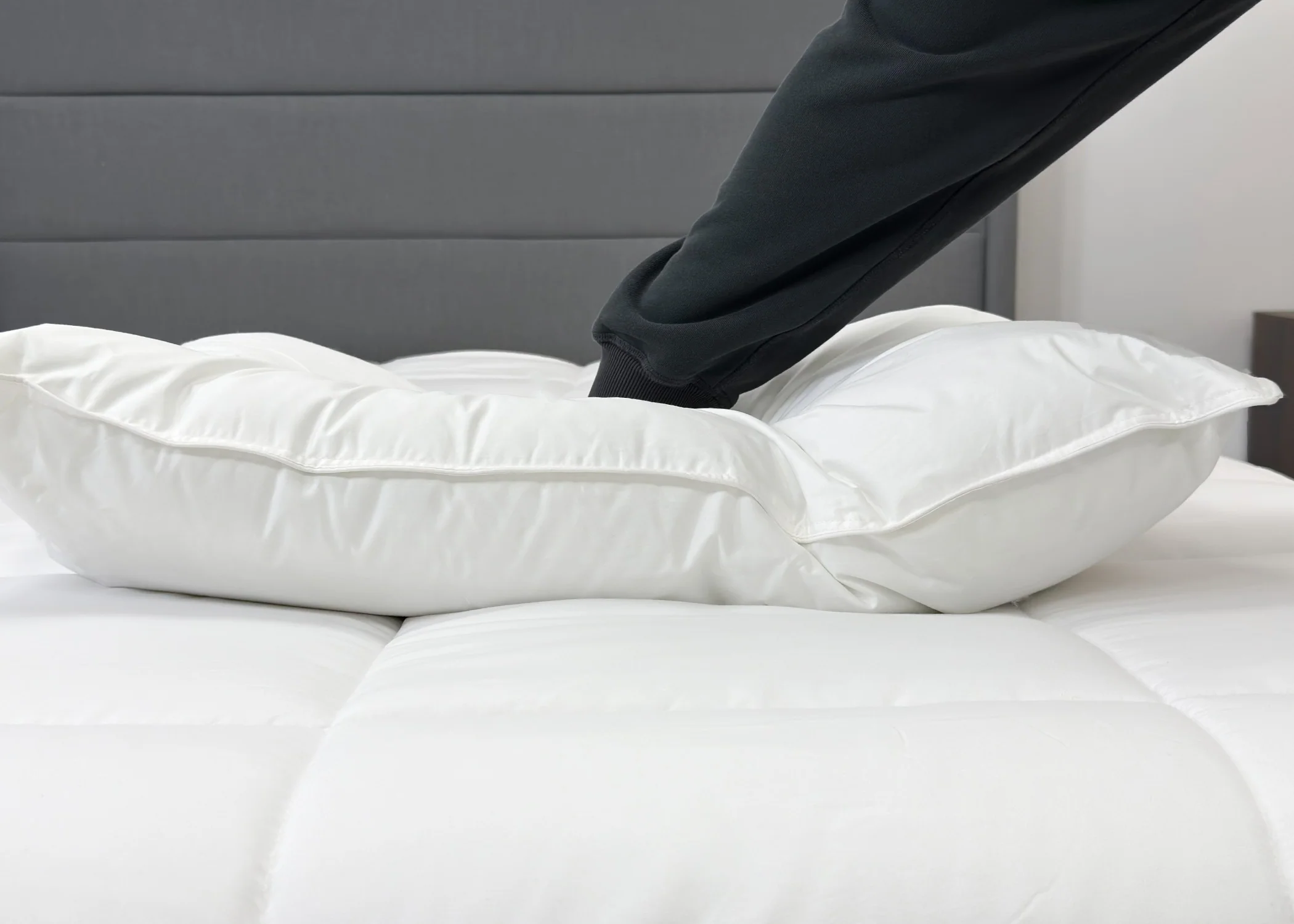 Envirosleep Resiloft Soft Pillow | Featured at Many Hotels - Image 5