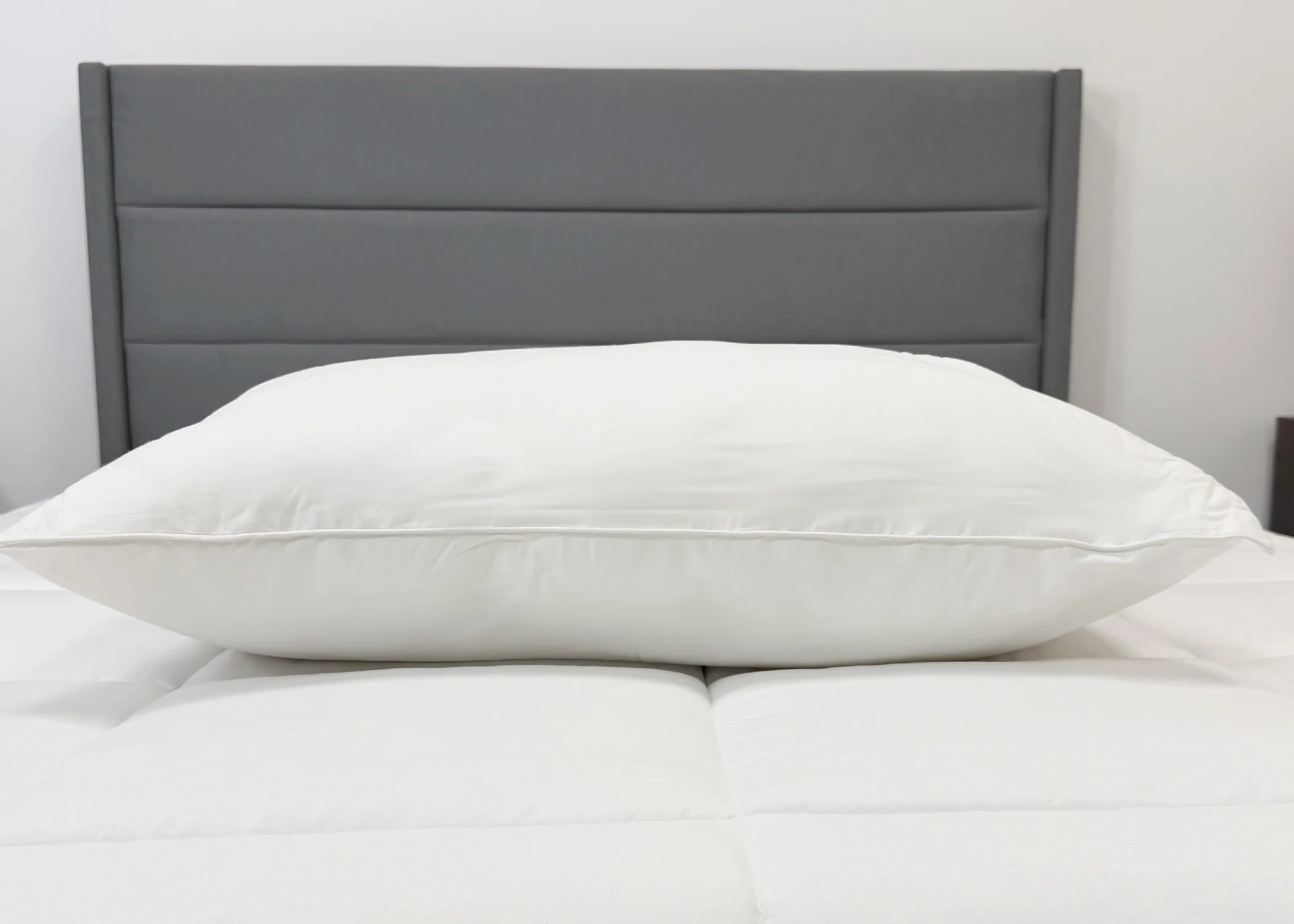 JS Fiber "Ultra Down" Polyester Pillow | Firm - Image 5