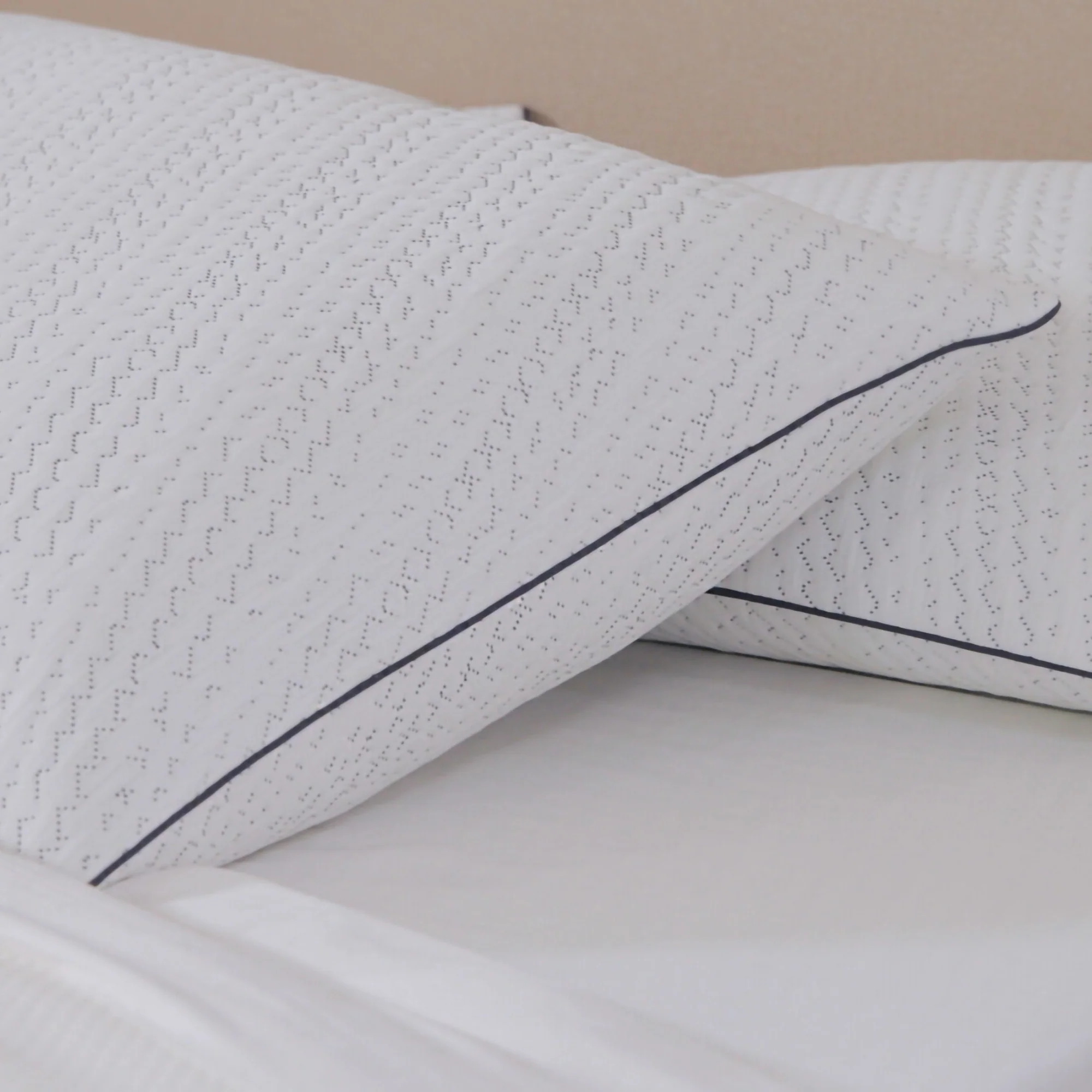 La-Z-Boy Down Alternative Pillow - Image 6