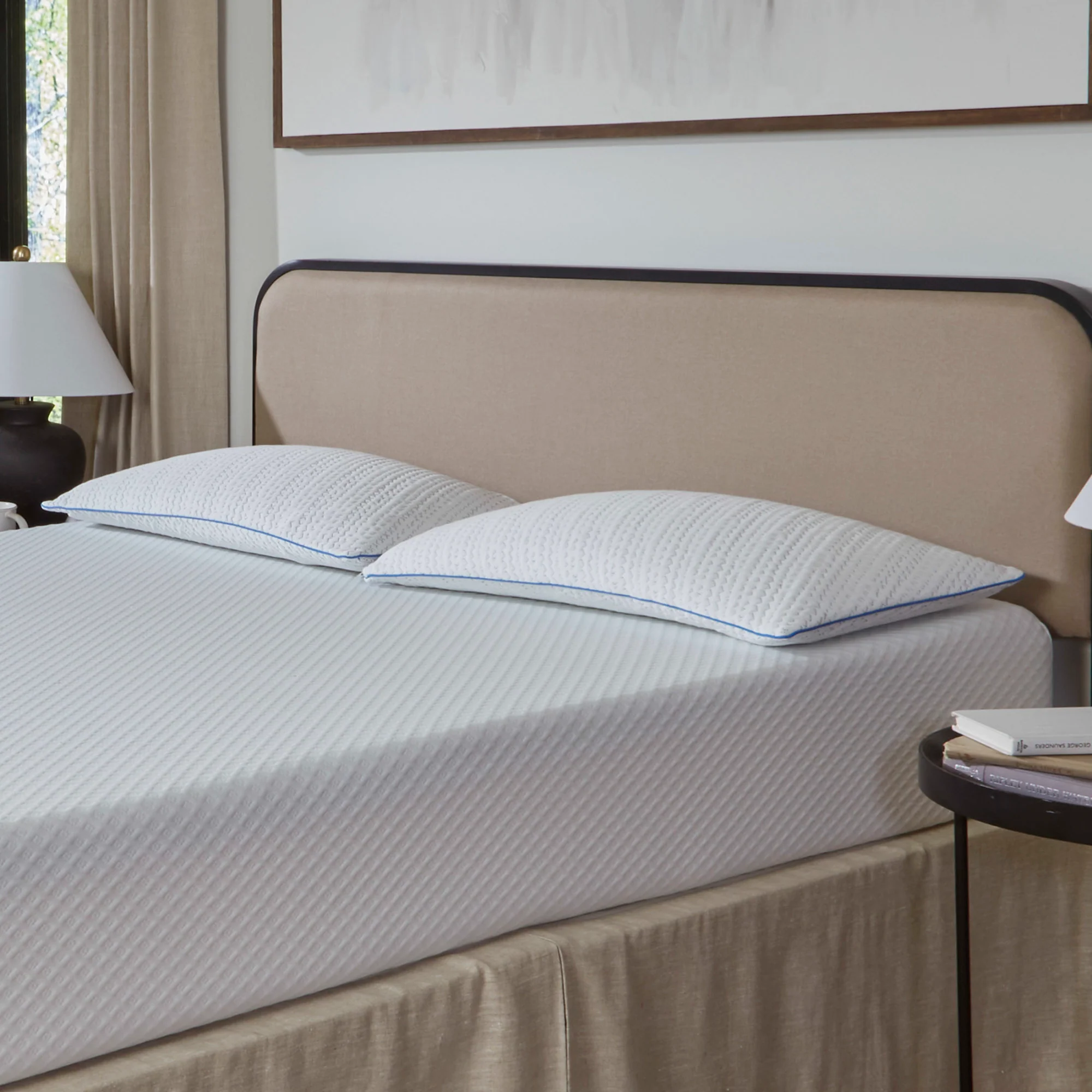La-Z-Boy Serene Foam Density Pillow Traditional | Soft-Medium - Image 3