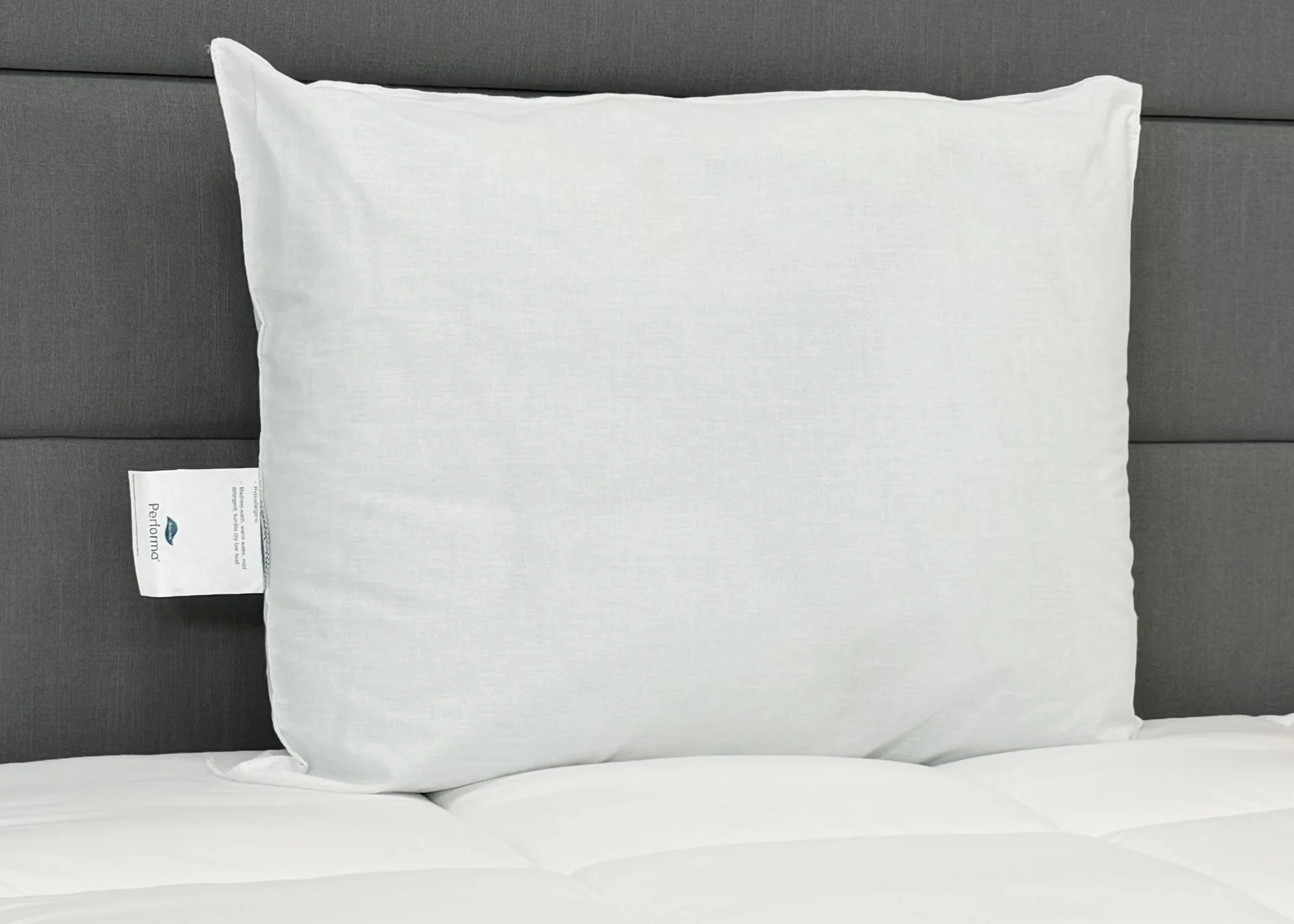 JS Fiber Hollofil II Pillow | Medium - Image 4