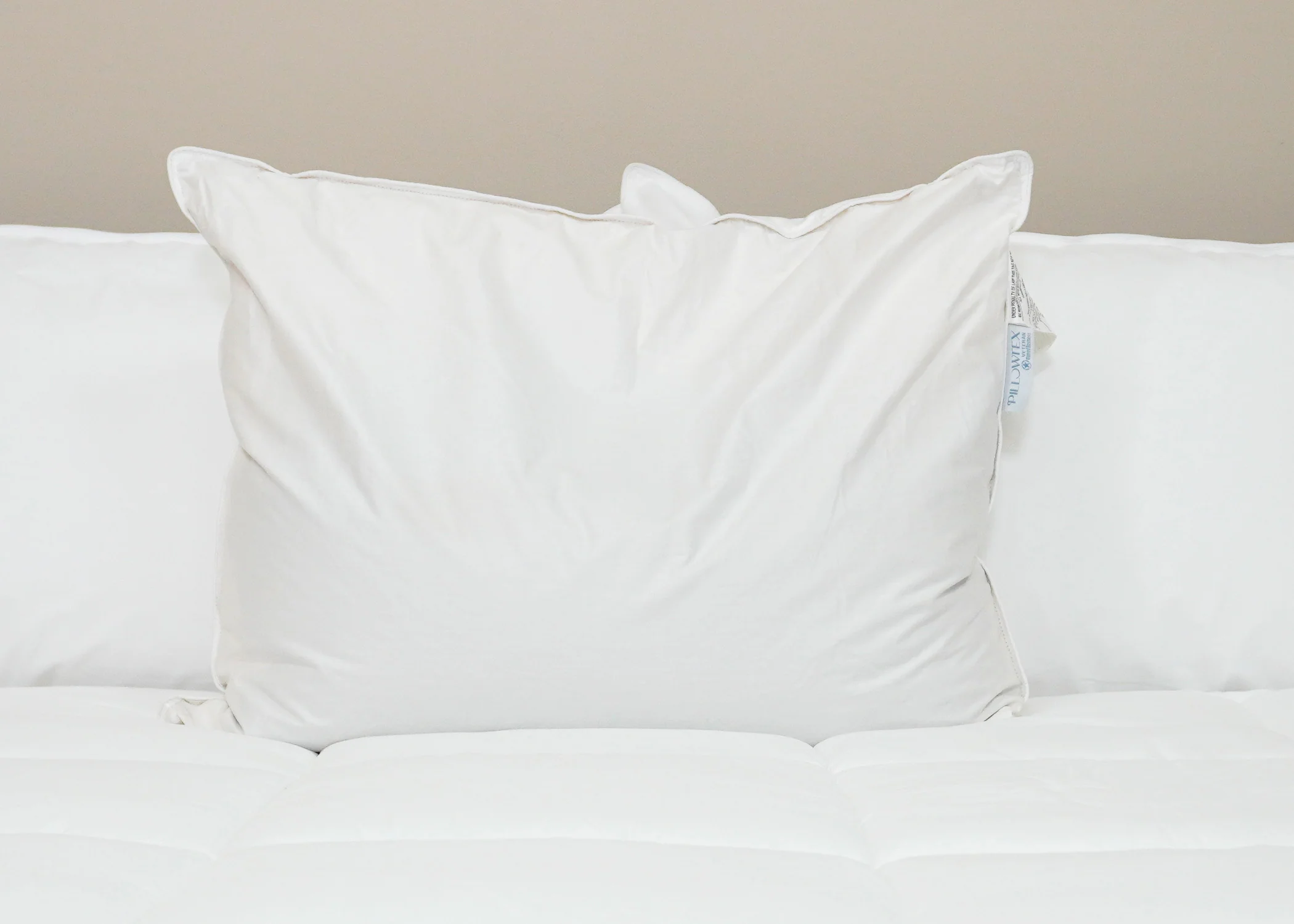 Pillowtex Kyoto Pillow - Half Buckwheat Half Polyester Pillow - Japanese Style Pillow - Image 4