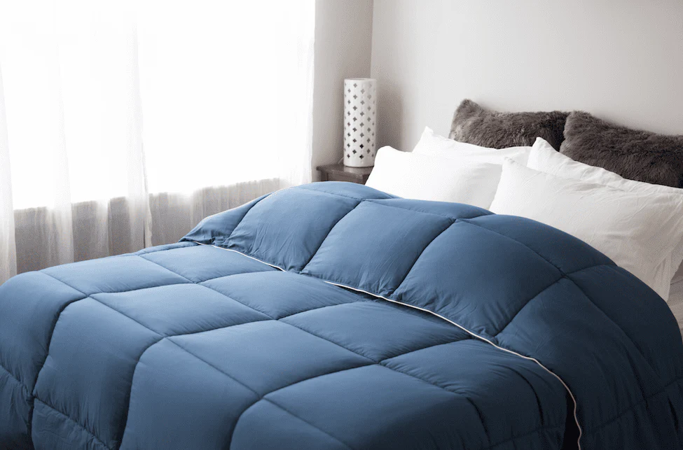 Pillowtex Essential Bedding Package | All Season Comforter with Matching Pillows - Image 5