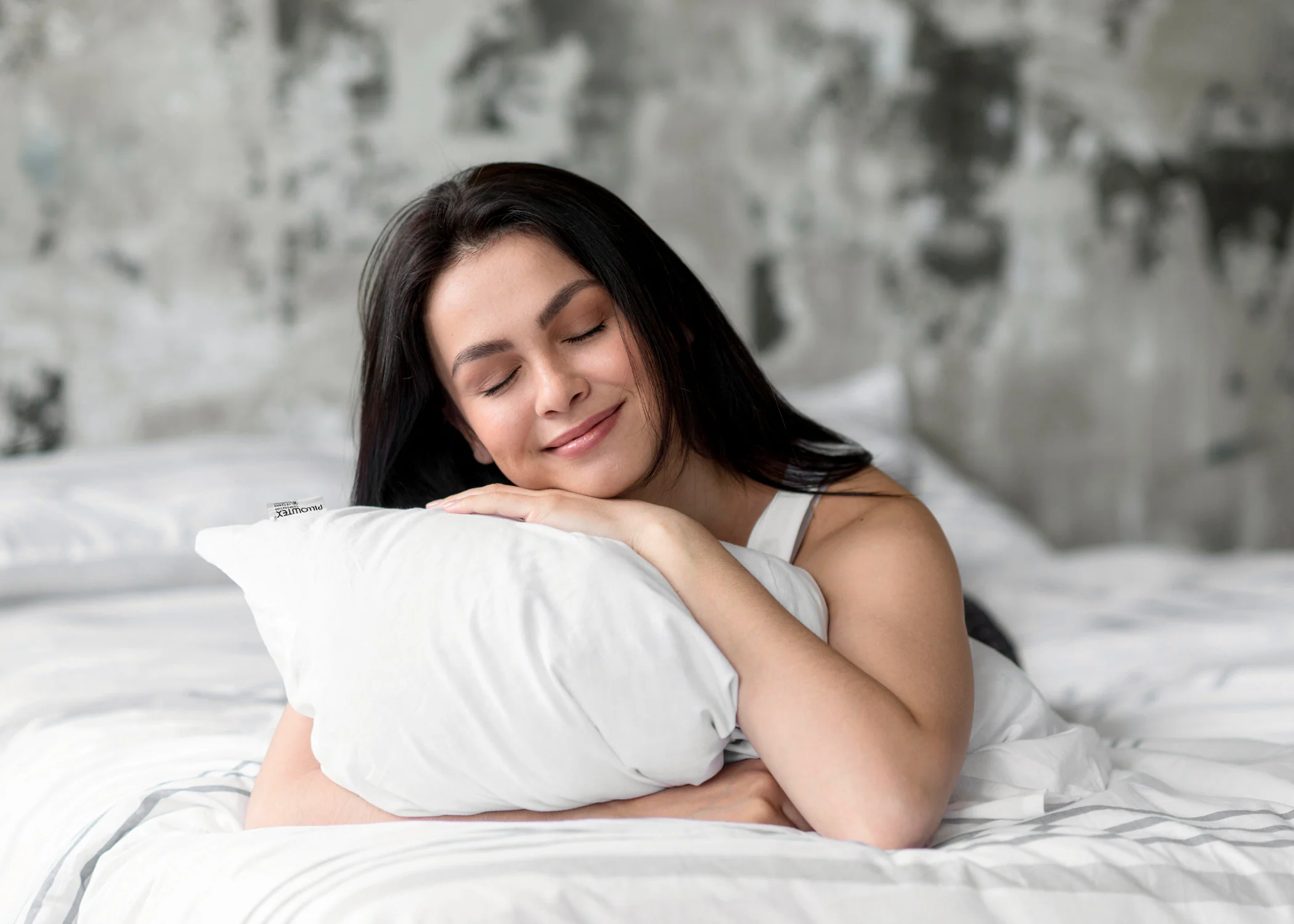 Pillowtex White Goose Down & Feather Pillow | 75% Feather/25% Down - Image 10
