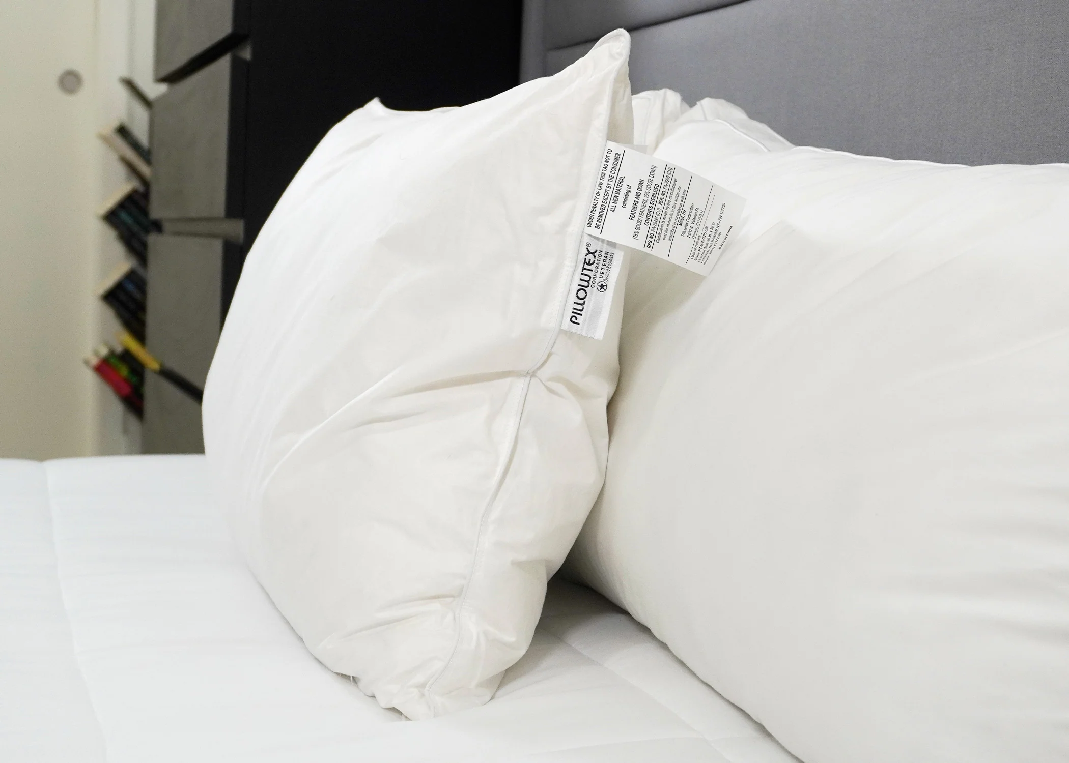 Pillowtex White Goose Down & Feather Pillow | 75% Feather/25% Down - Image 3
