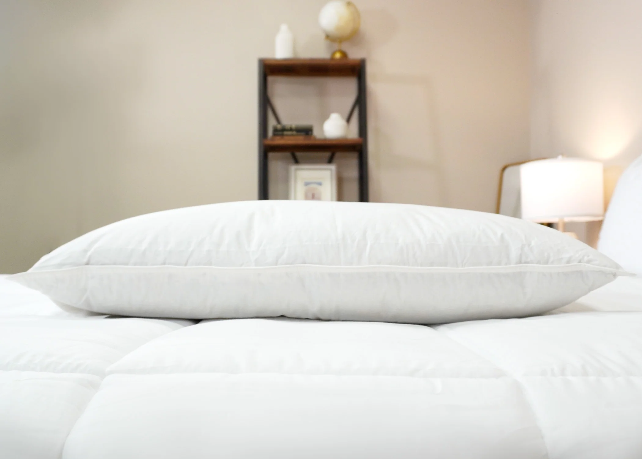 Pillowtex Luxury Core Down and Feather Pillow | 25% Feather/75% Down - Image 4