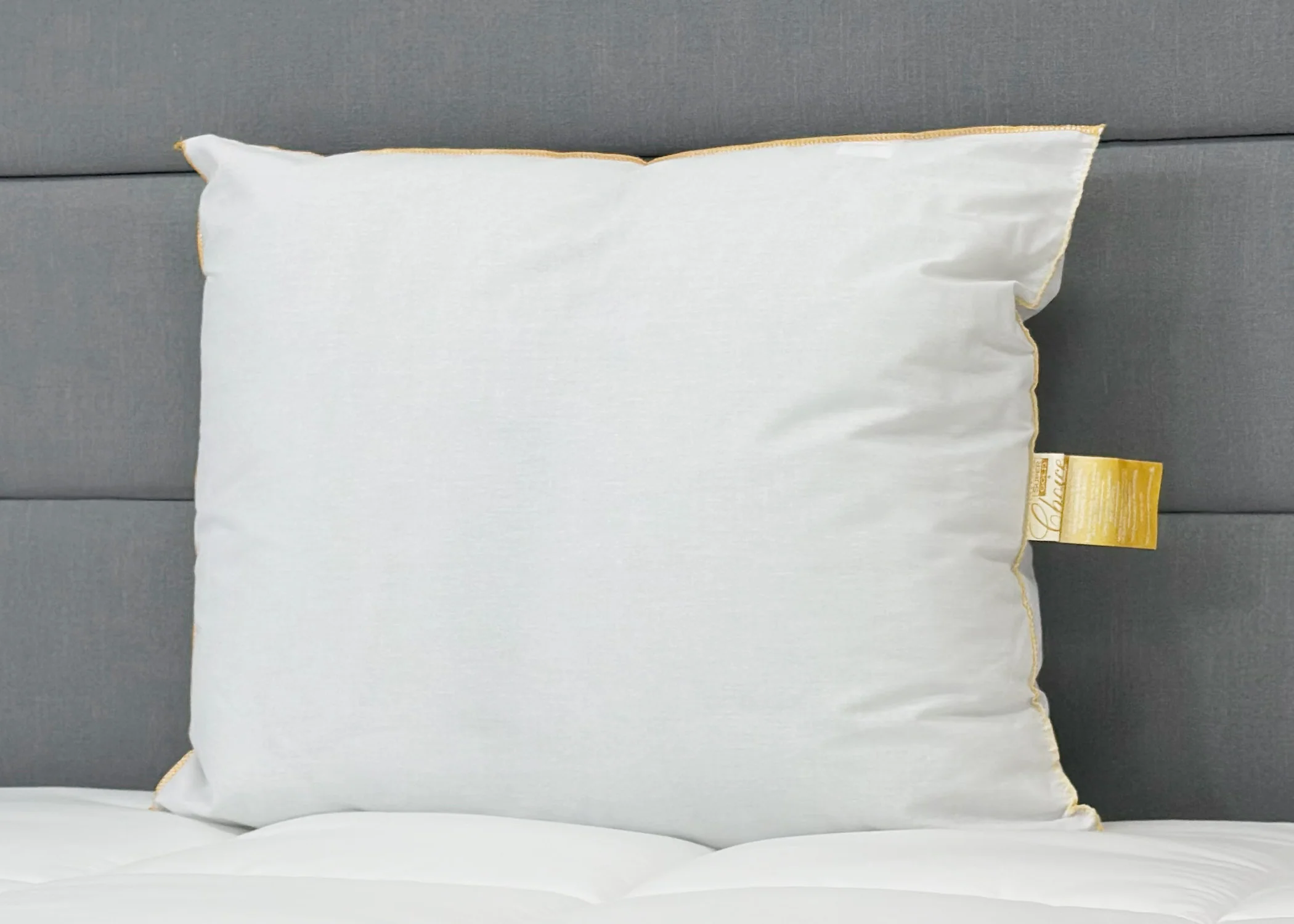 JS Fiber Super Gold Choice Pillow | Heavyweight - Image 3