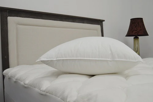 JS Fiber "Ultra Down" Polyester Pillow | Extra Firm - Image 4
